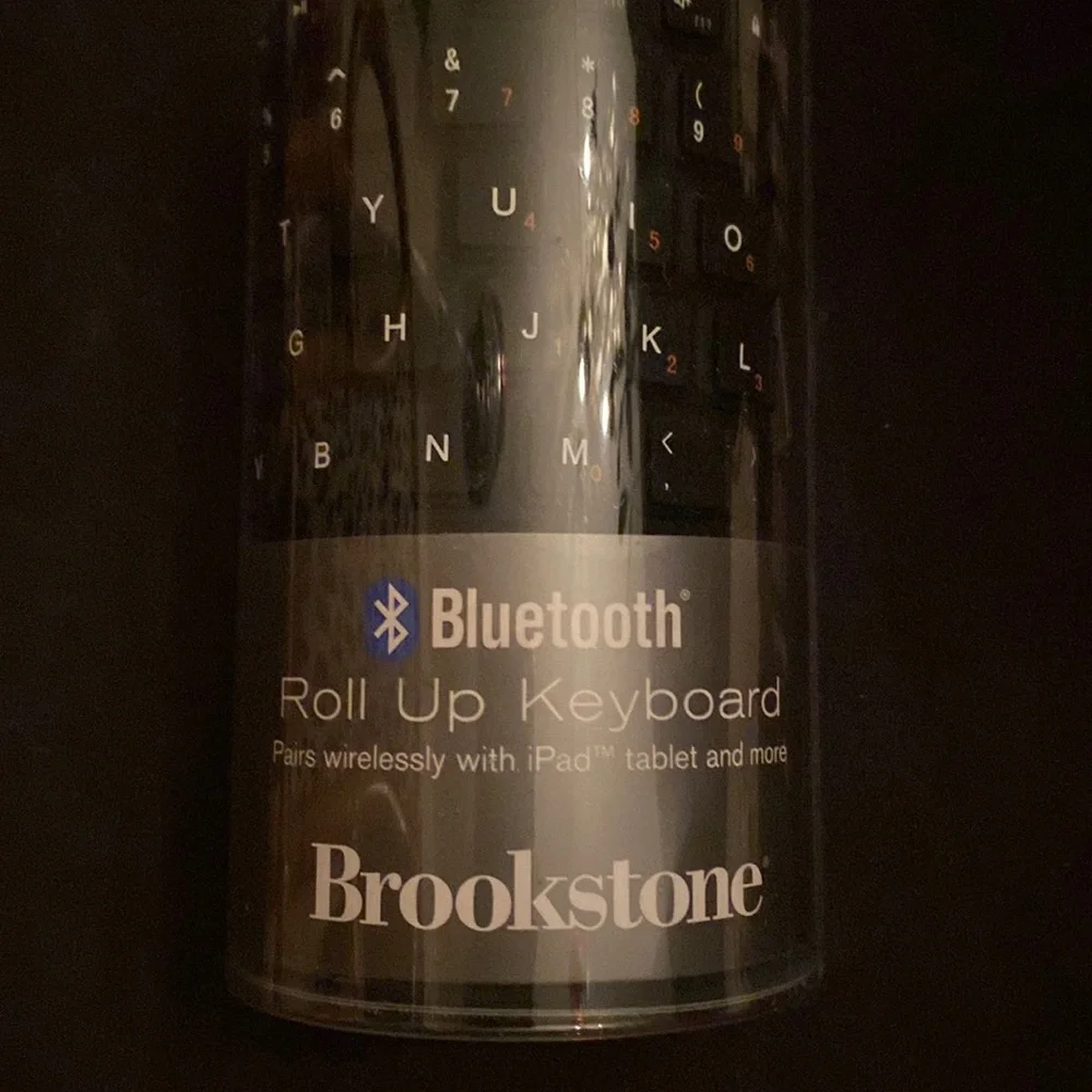 Never used- Brookstone Bluetooth roll up keyboard!